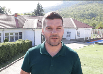 Nxënësit e Norçës nuk do të udhëtojnë nga 1 nëntori  në këmbë