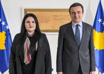 Kurti e Nuraj diskutojnë mbi të drejtat e shqiptarëve në Serbi