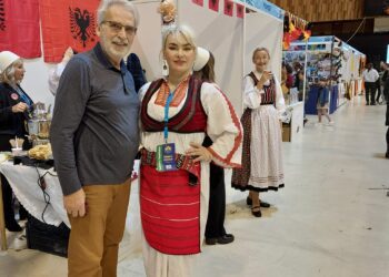 PRODUKTET E KOMPANIVE SHQIPTARE NË PANAIRIN / BAZARI DIMROR DIPLLOMATIK SARAJEVË,