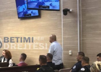 I akuzuari për krime lufte në Istog nuk e pranon fajësinë, thotë se i ka ndihmuar popullatës shqiptare