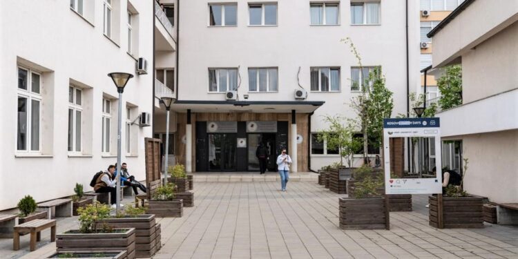 THEMELOHET QENDRA PËR STUDIMIN E GJENOCIDIT, HOLOKAUSTIT DHE DREJTËSI TRANZICIONALE NË FAKULTETIN JURIDIK (UP)