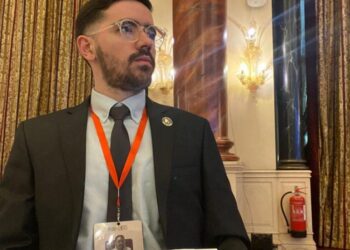 Haki Ismaili nga Kosova shfaqet si Ambasador Global i Paqes në Kryeqytetin e Katarit, Doha