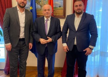 Lutfiu dhe Musliu vizitojnë ambasadorin Canaj në Beograd