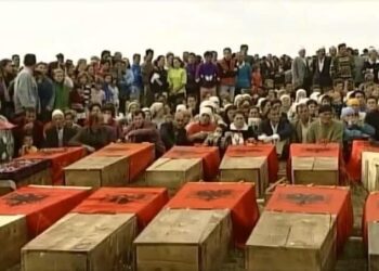 Kryeministri Kurti përkujton masakrën në Likoshan dhe Qirez!