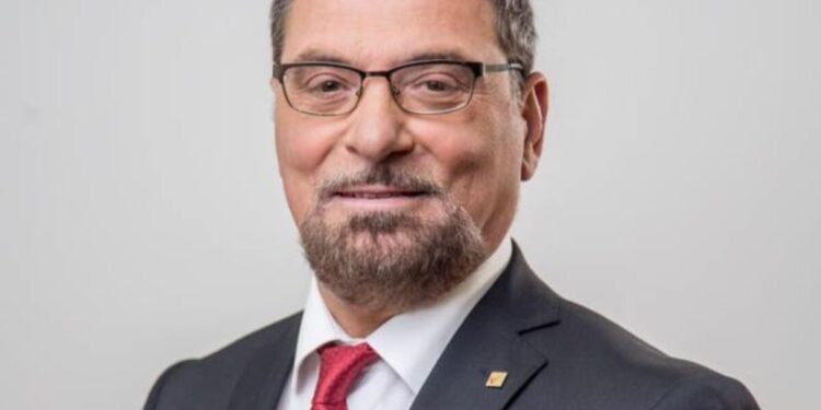 Vdiq politikani Ali Lajçi