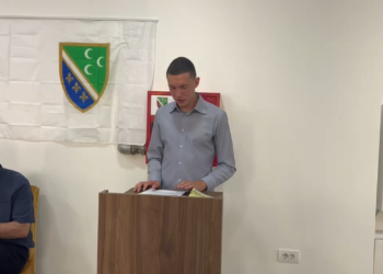 Në Pazar të Ri u promovua, monografia kushtuar Mumin ef. Halidi (Video)