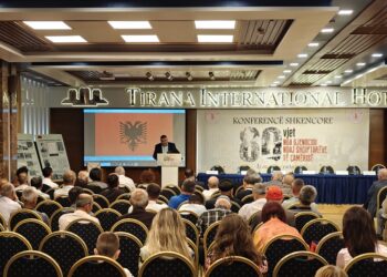 Nis punimet konferenca shkencore për 80-vjetorin e gjenocidit ndaj çamëve, kryetari i Fondacionit ALSAR mban fjalën e hapjes