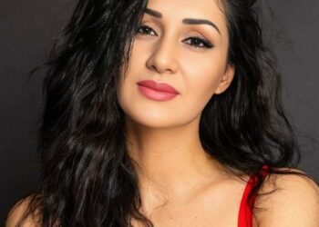 SOT UNË ZGJEDH… (poezi)