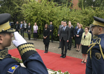 Kryeministri Kurti bën homazhe në përkujtim e nderim të viktimave të 11 Shtatorit 2001