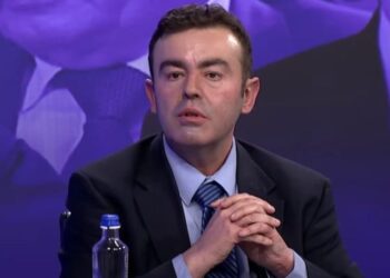 E DJATHTA QE NA MUNGON!