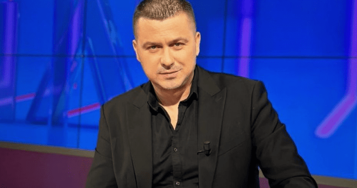 Prelvukaj e çmonton autorin serb Vukanoviq, për farefisnitë Iliq, Pantoviq dhe Petroviq, të cilat linja takojnë fisit Shalë dhe Gash!