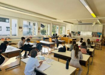 Në Saxon të Zvicrës u hap një paralele për mësimin e gjuhës shqipe