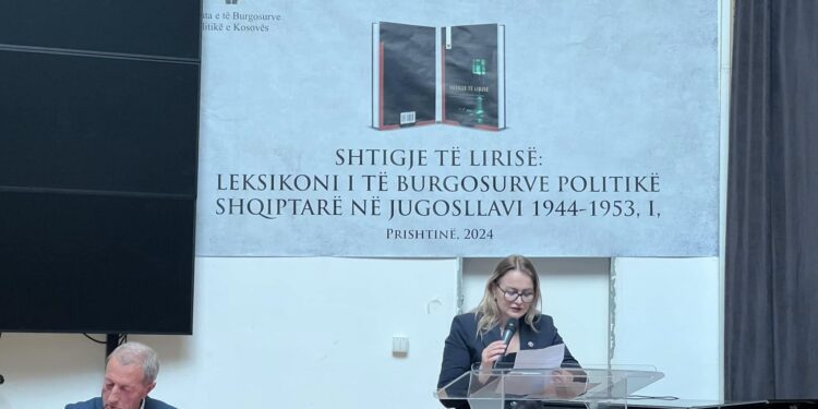 U promovua libri : SHTIGJE TË LIRISË LEKSIKON I TË BURGOSURVE POLITIKË SHQIPTARË NË JUGOSLLAVI, 1944-1953, I,