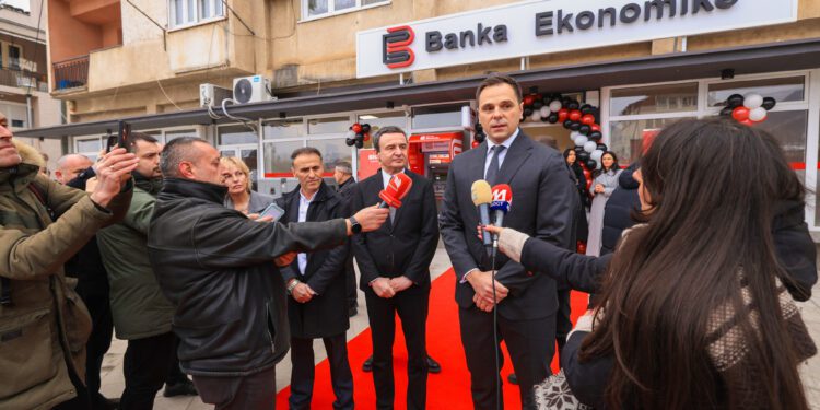 Mbi 300 biznese janë hapur dhe afër 500 qytetarë nga komuniteti serb janë punësuar