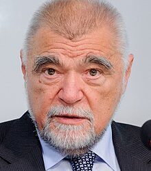 Ish-presidenti kroat Mesiç: Vuçiq s’ka pse shqetësohet, marrëveshja me Kosovën e Shqipërinë është për mbrojtje