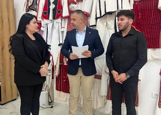 Enkel Rexhepi, kryetar i KKSH viziton zyren në Pazar të Ri