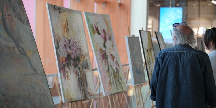 ” Ngjyrat e Luginës” ndriçuan sonte Prishtinën!