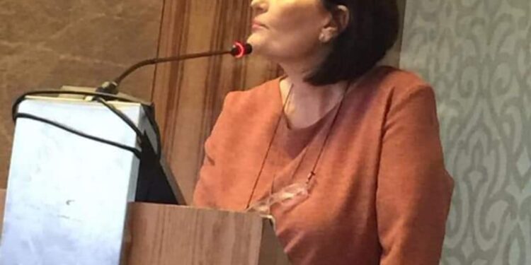 Pacientët e hemodializës dhe ndikimi i dializës në jetën e tyre sociale dhe emocionale vlerësuar nga këndvështrimi infermierik