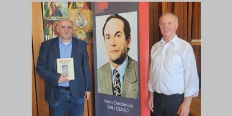 Nue Oroshi studiuesi që po e vendos në vendin e duhur historinë shqiptare