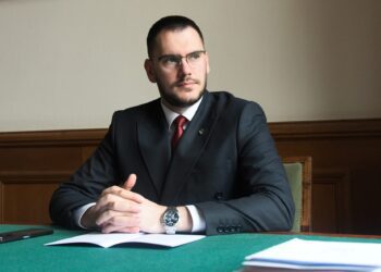 “Bashkësia Islame nuk është plaçkë politike” – Numanoviq paralajmëron për rrezikun e instrumentalizimit fetar në Sanxhak