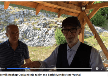Akademik Rexhep Qosja në një takim me bashkëvendësit në Vuthaj (video)