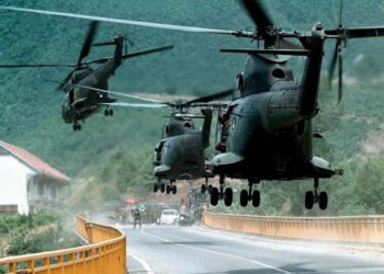 Avionët e NATO-paktit zbresin në tokën e Kosovë