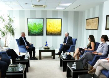 Besnik Bislimi takon krerët politik të shqiptarëve në Serbi!