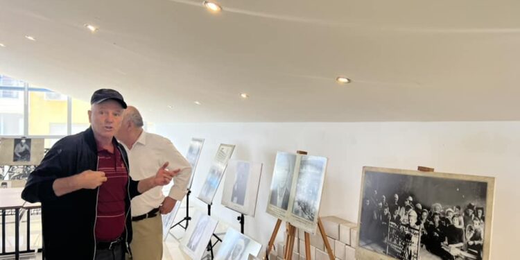 Në qytetin historik të Krujës, u zhvillua manifestimi madhështor kulturor “Dita e Plisit të Bardhë”,