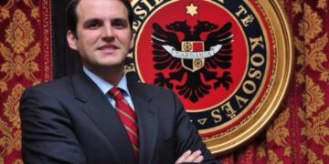 Ukë Rugova në shënjestrën e armiqve të babës!