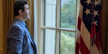 Në momente si ky, Kosova ka nevojë për maturi e stabilitet, jo për kalkulime politike.