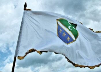 Nga identitet fetar në identitet kombëtar