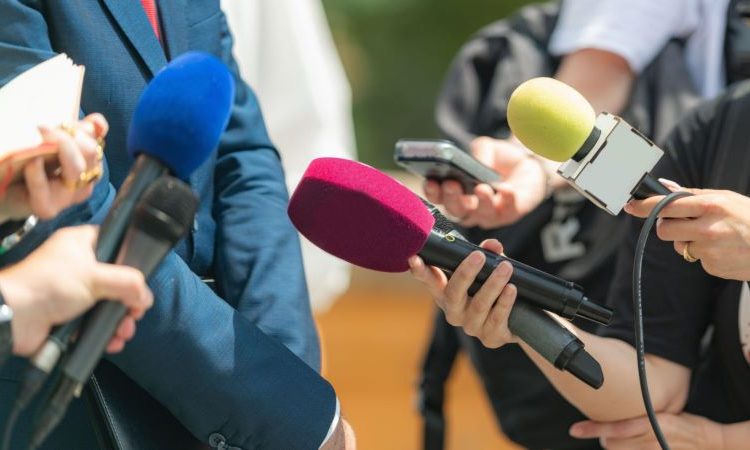 Kosova ngjitet 15 vende në Indeksin e Lirisë së Shtypit, por sfidat mbeten serioze