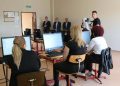 Ministri Hoti vizitoi Qendrën e Aftësimit Profesional në Mitrovicë