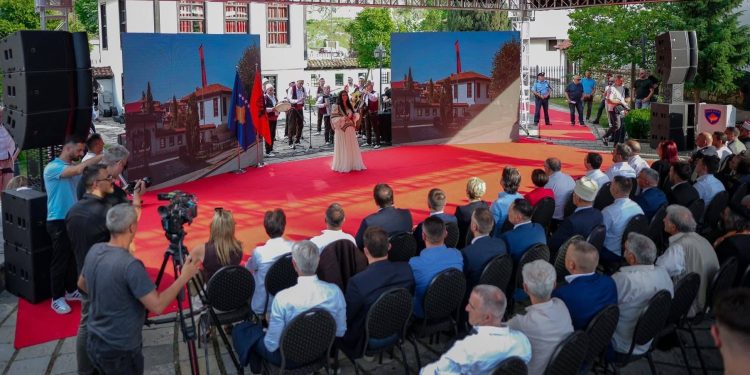 Prizreni nderon Lidhjen Shqiptare: Pas 148 vitesh, fryma e bashkimit kombëtar mbetet e gjallë!