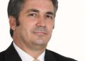 Shqiptarëve të asimiluar  iu pengon Flamuri shqiptar